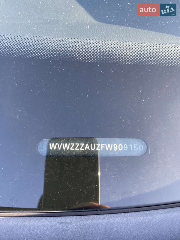 Volkswagen e-Golf 2014