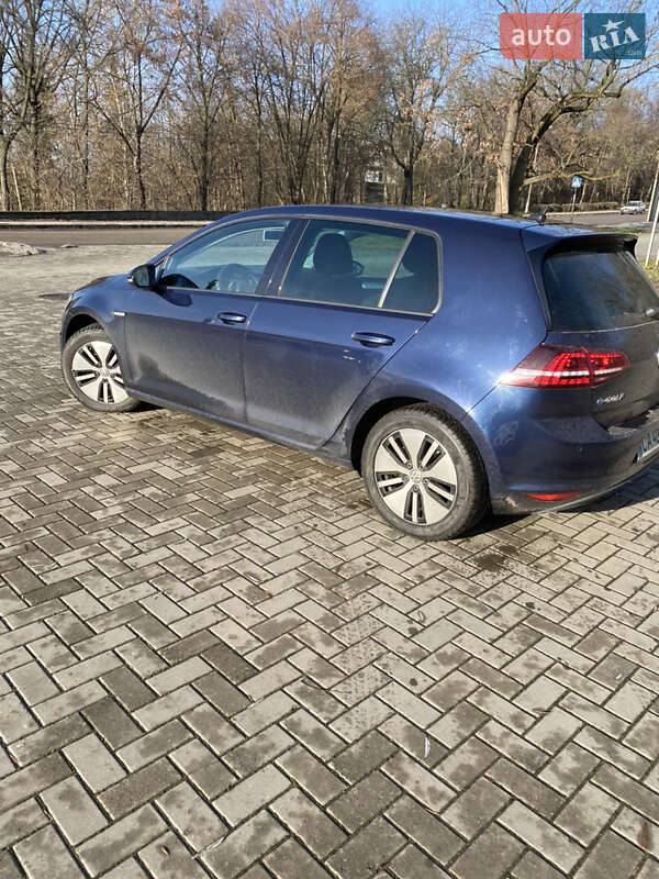 Volkswagen e-Golf 2014