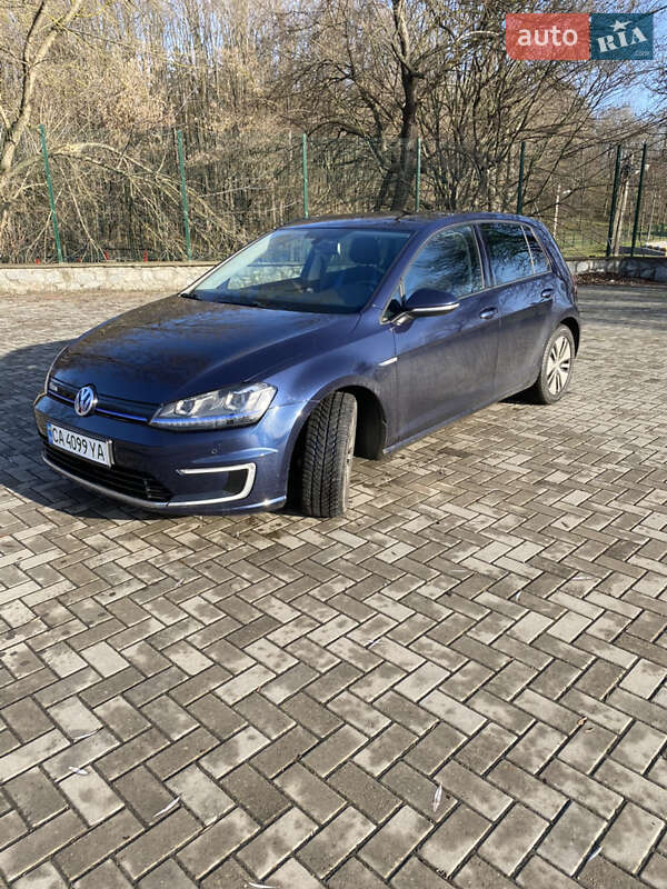 Volkswagen e-Golf 2014
