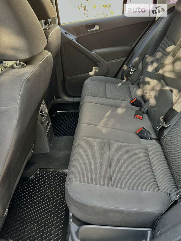 Volkswagen Tiguan 2012