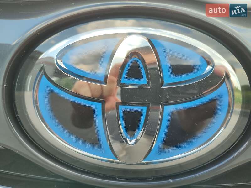Toyota Avensis 2021