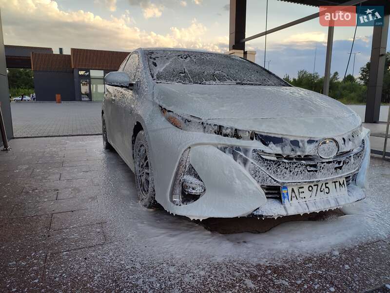 Toyota Avensis 2021