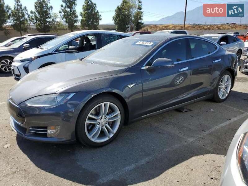 Tesla-22