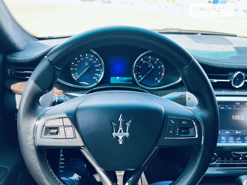 Maserati Quattroporte 2014