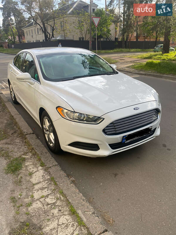 Ford Fusion 2016