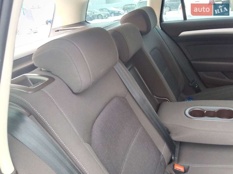 Volkswagen Passat 2016