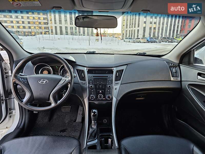 Hyundai-14