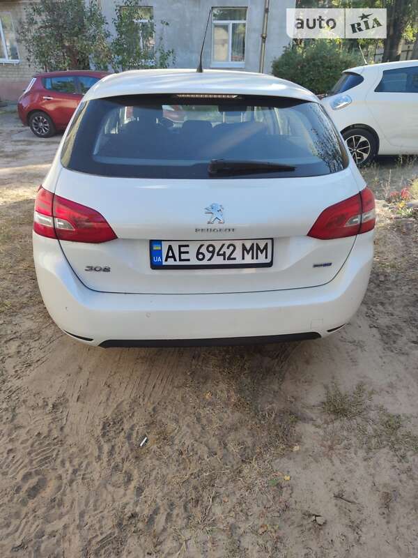 Peugeot 308 2015