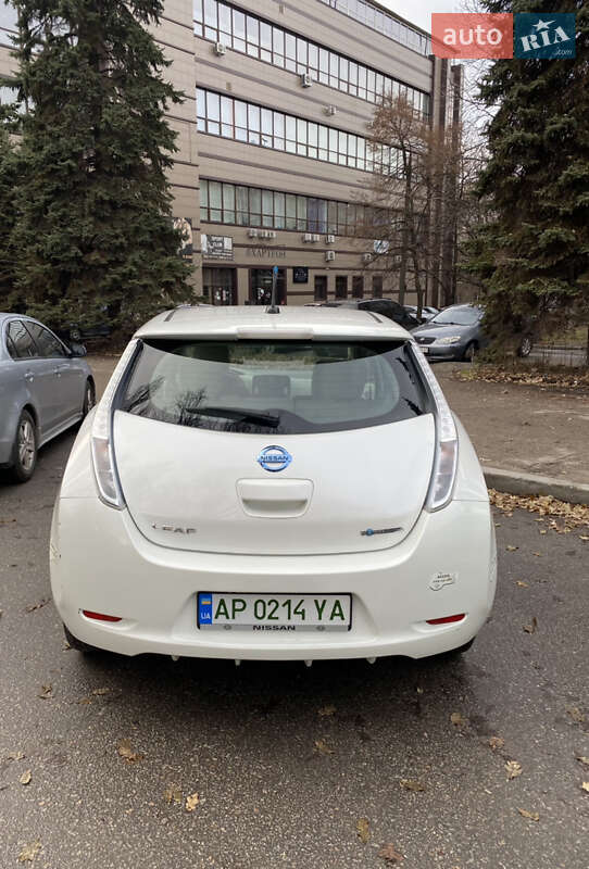 Nissan-12
