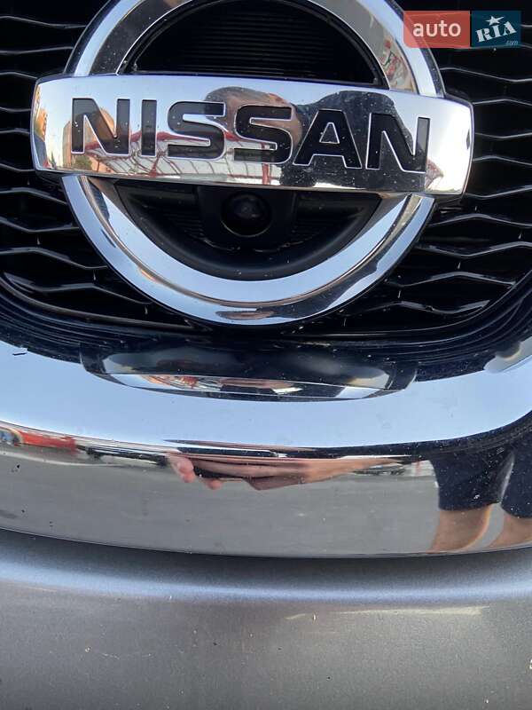 Nissan-15