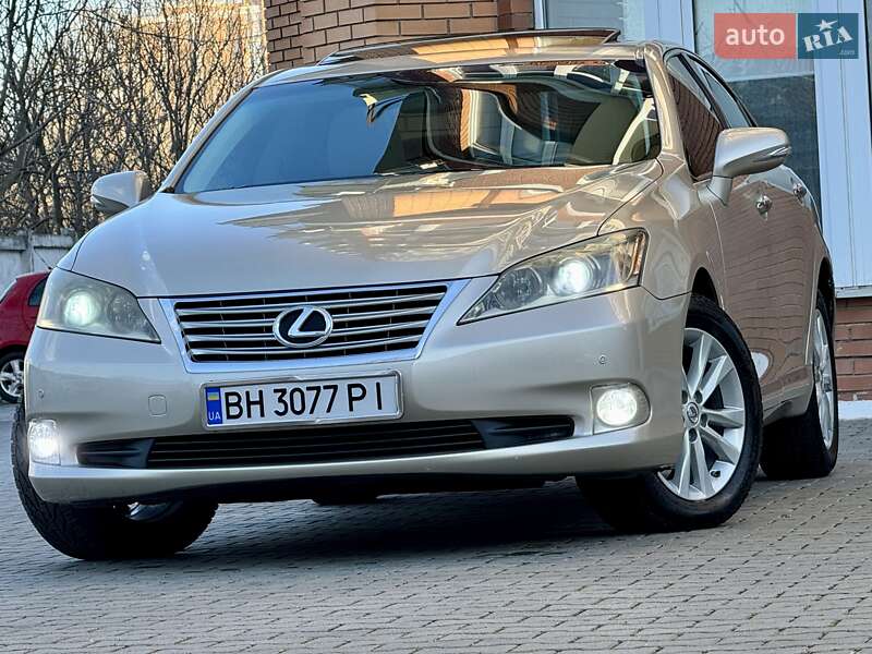 Lexus-8