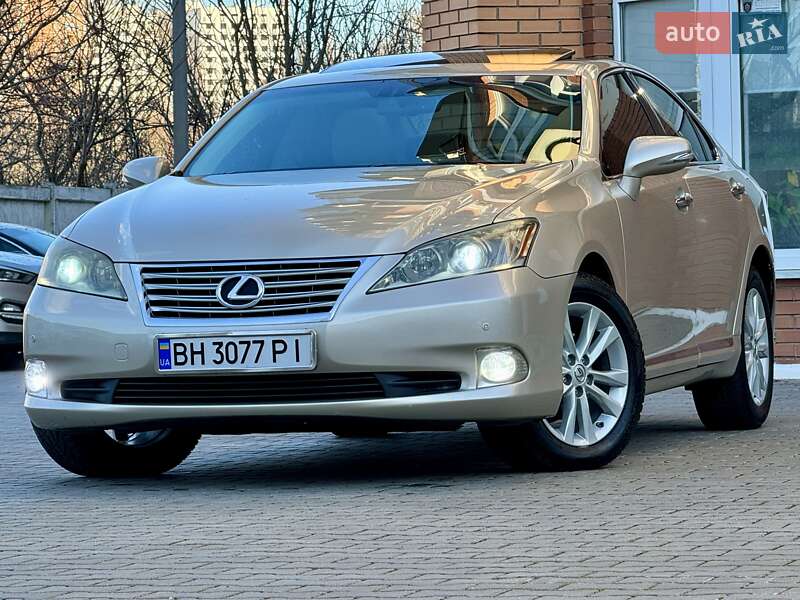 Lexus-44
