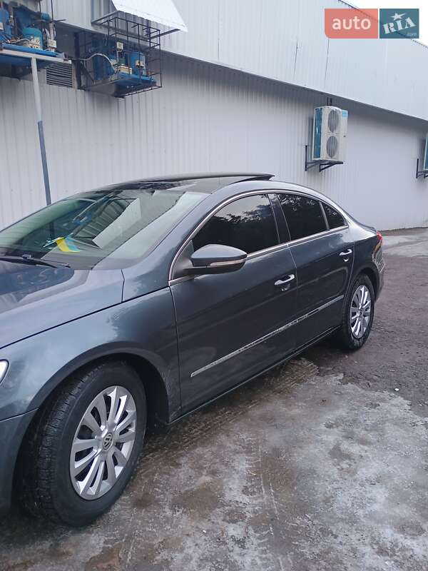 Volkswagen Passat CC 2010