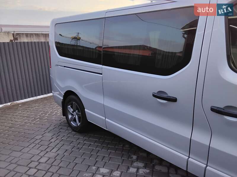 Opel Vivaro 2016