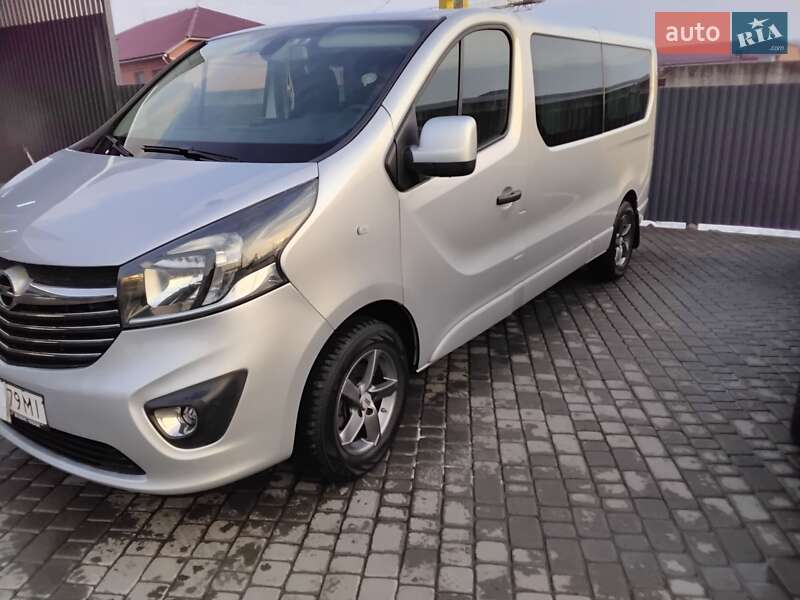 Opel Vivaro 2016