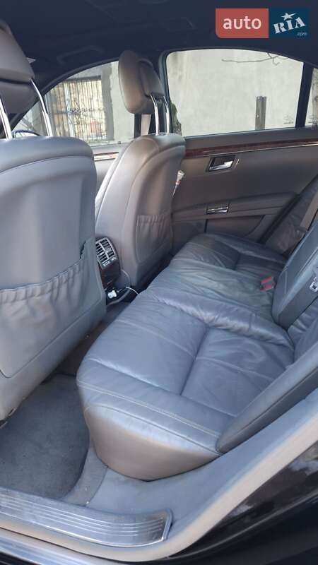 Mercedes-Benz S-Class 2009