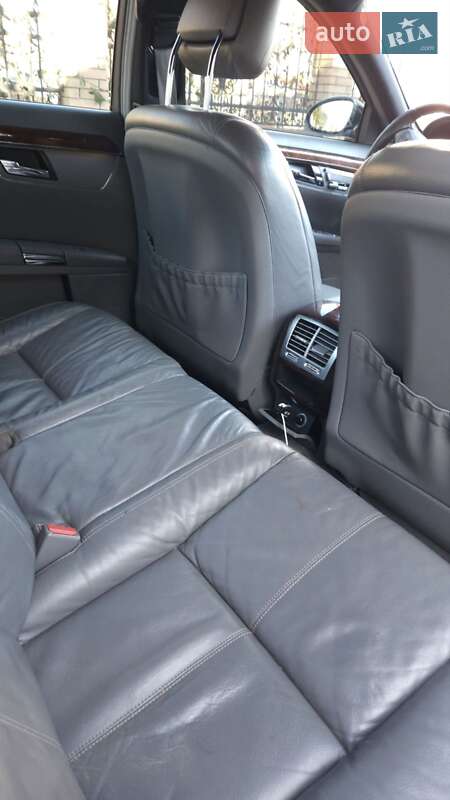 Mercedes-Benz S-Class 2009