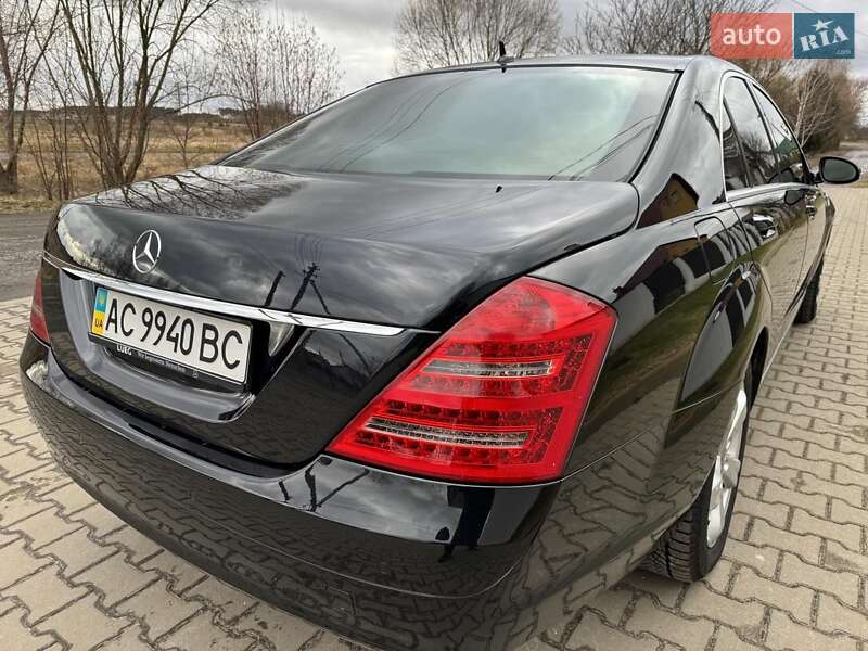 Mercedes-Benz S-Class 2009