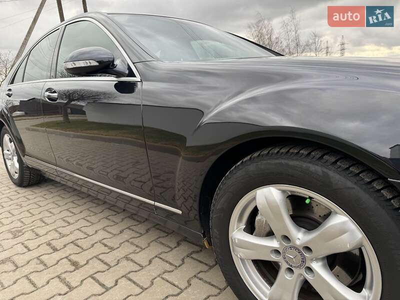 Mercedes-Benz S-Class 2009