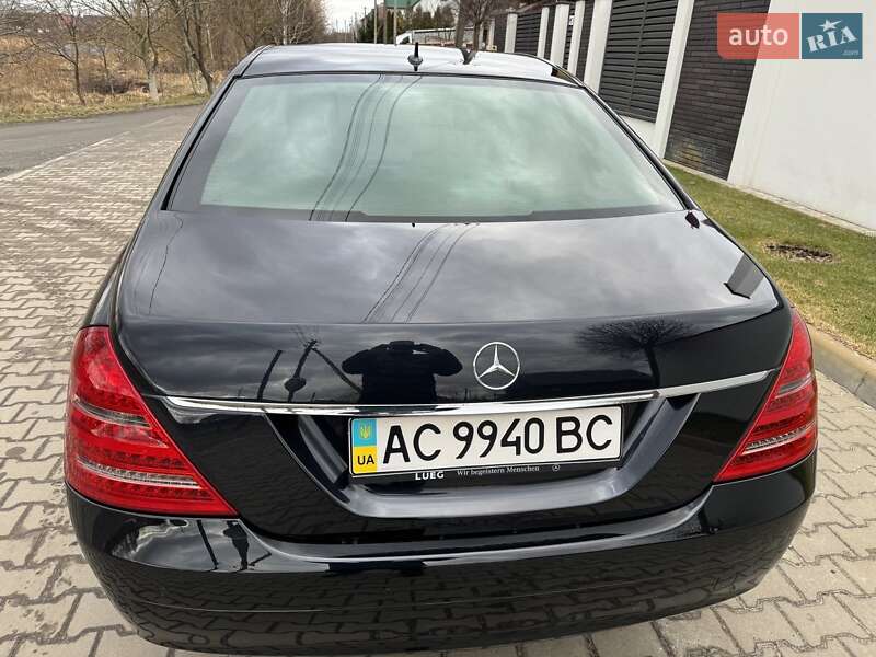Mercedes-Benz S-Class 2009