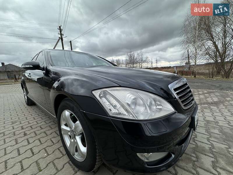 Mercedes-Benz S-Class 2009
