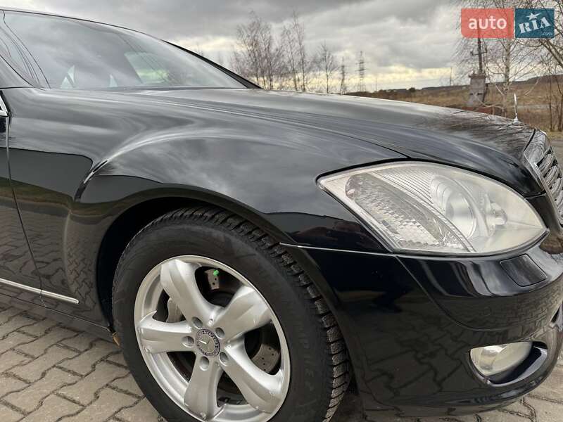 Mercedes-Benz S-Class 2009