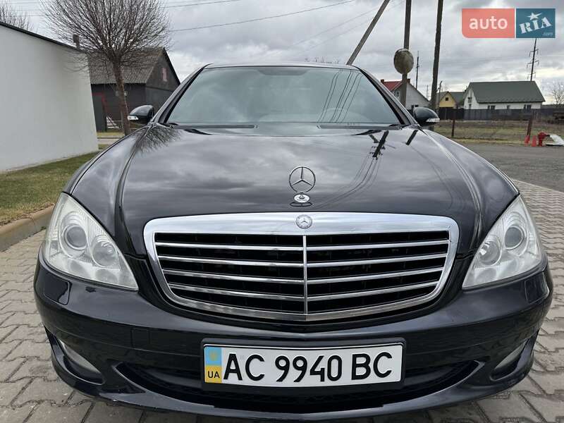 Mercedes-Benz S-Class 2009