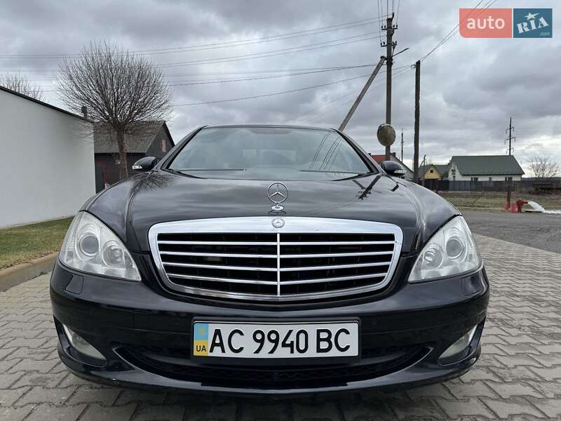 Mercedes-Benz S-Class 2009