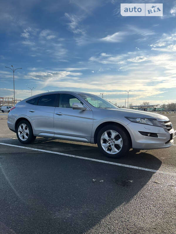 Honda Crosstour 2011