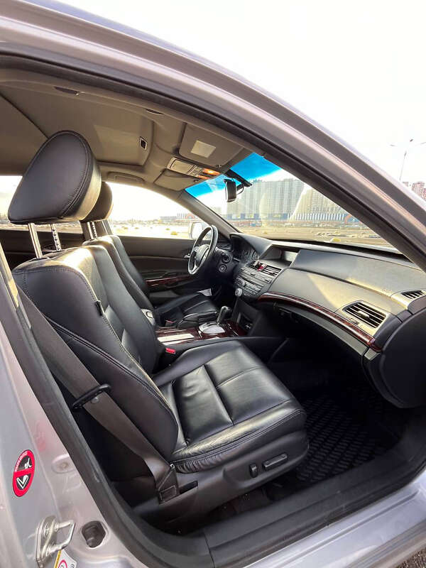 Honda Crosstour 2011