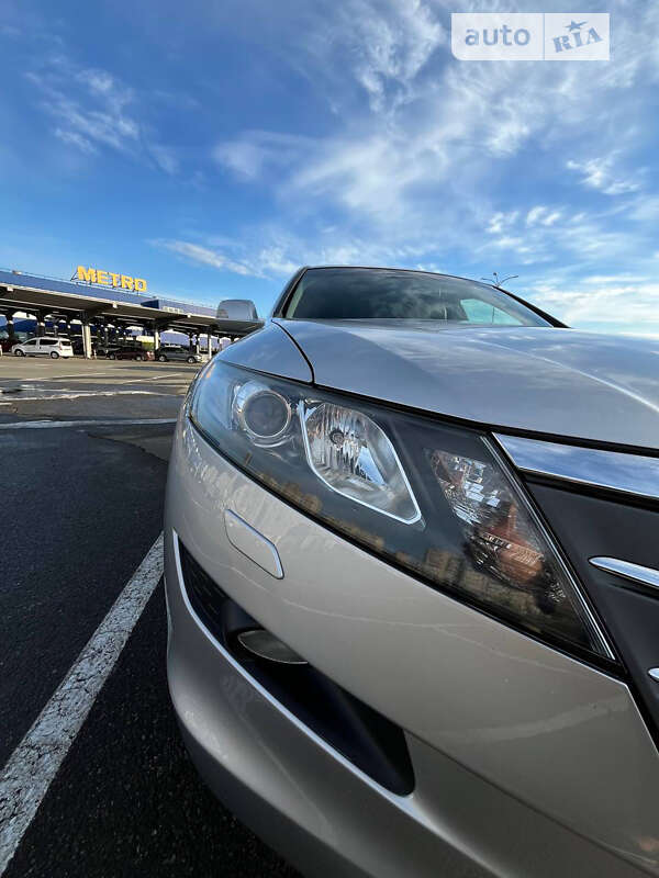 Honda Crosstour 2011