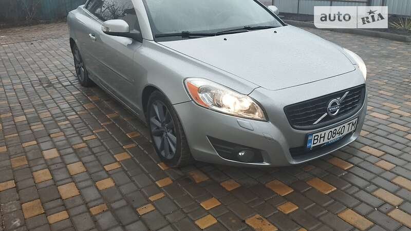 Volvo C70 2010