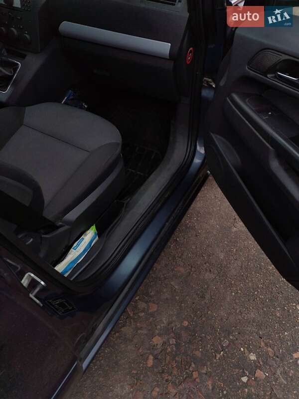 Opel Zafira 2007