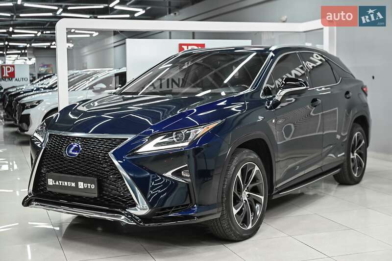 Lexus-6