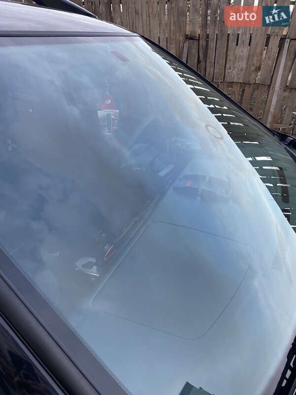 Mitsubishi Outlander 2008