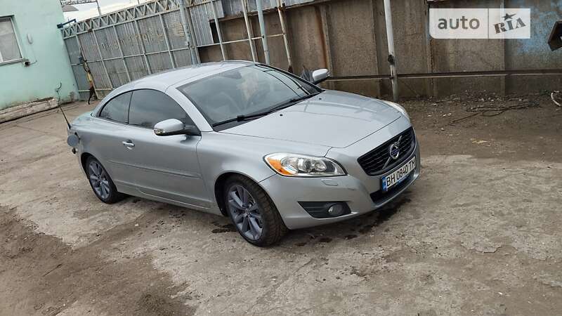 Volvo C70 2010