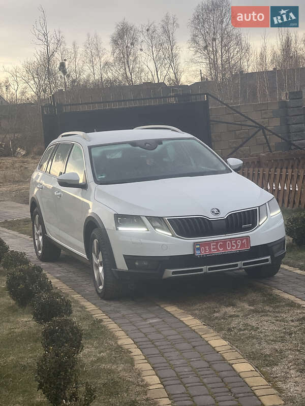 Skoda Octavia Scout 2019