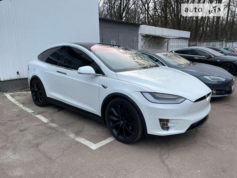 Tesla-4