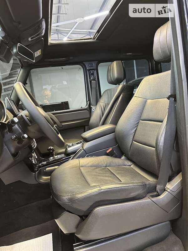 Mercedes-Benz G-Class 2015