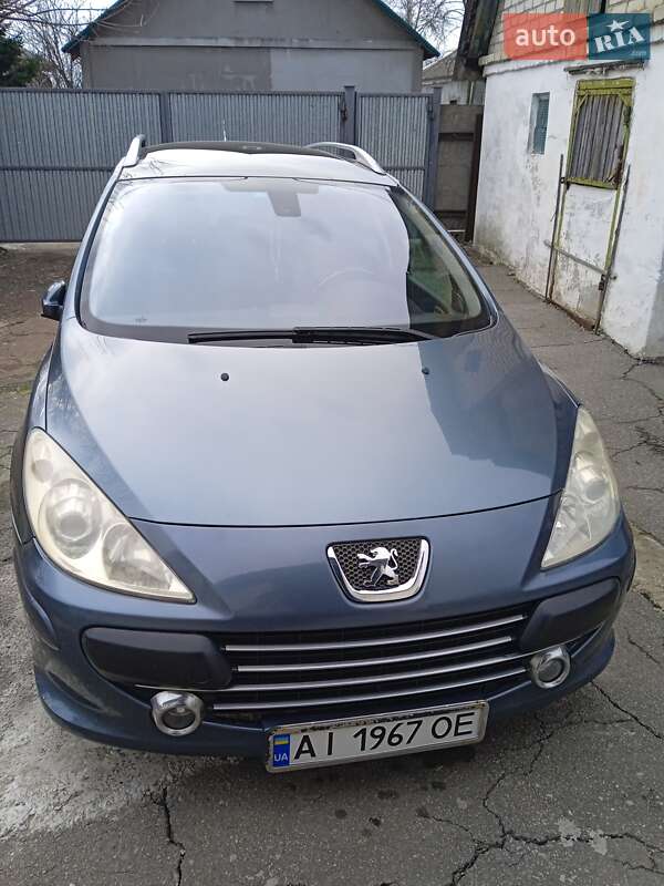 Peugeot-0