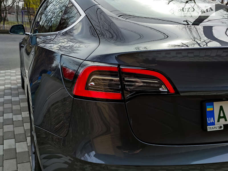 Tesla-14