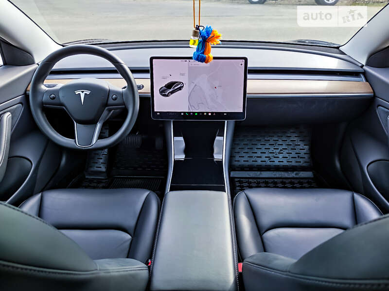 Tesla-37