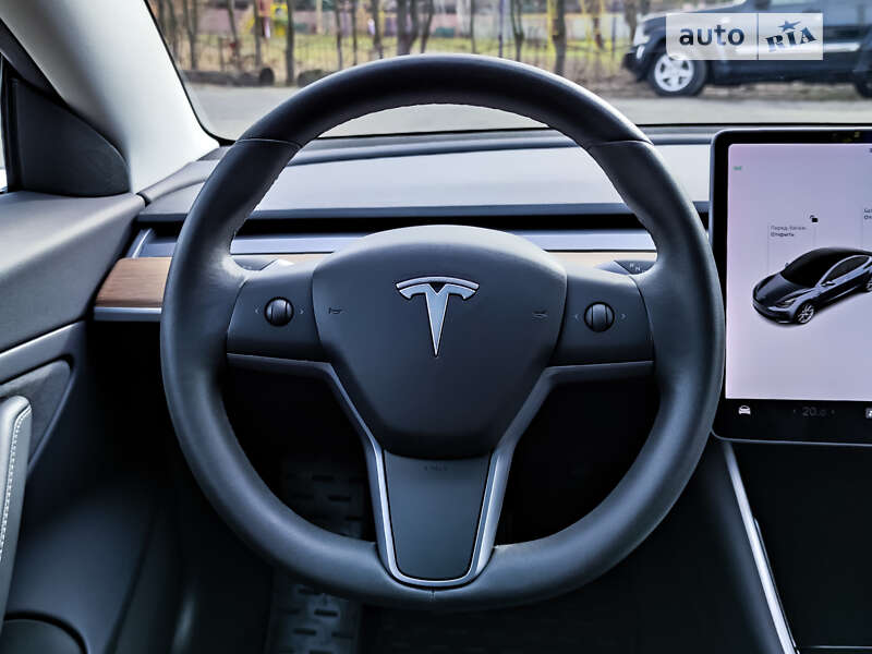 Tesla-1