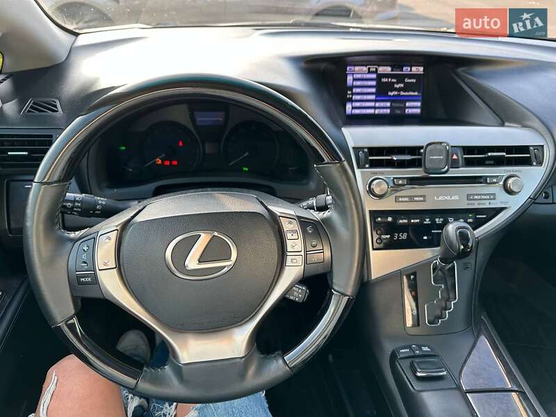 Lexus-3