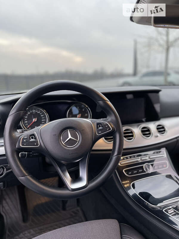 Mercedes-Benz E-Class 2017