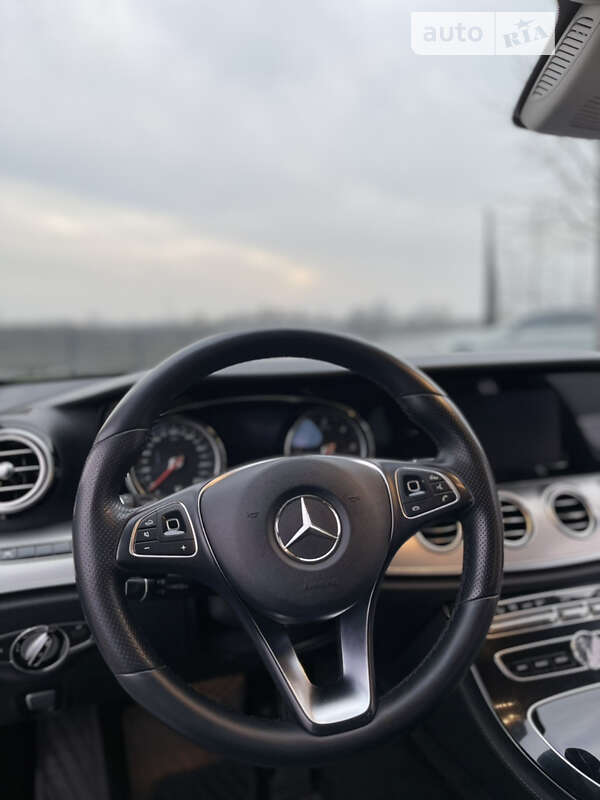 Mercedes-Benz E-Class 2017