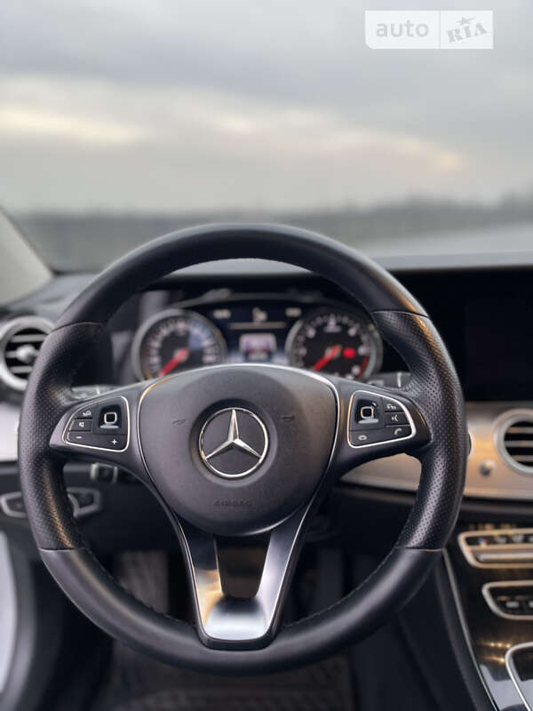 Mercedes-Benz E-Class 2017