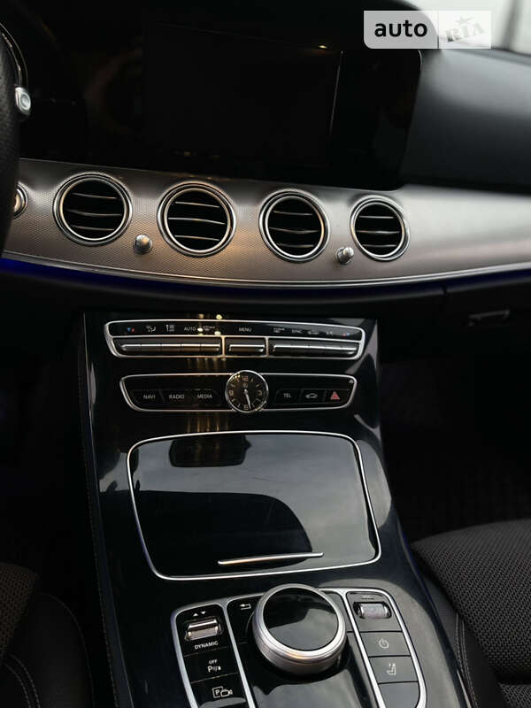 Mercedes-Benz E-Class 2017