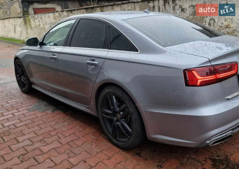 Audi-4