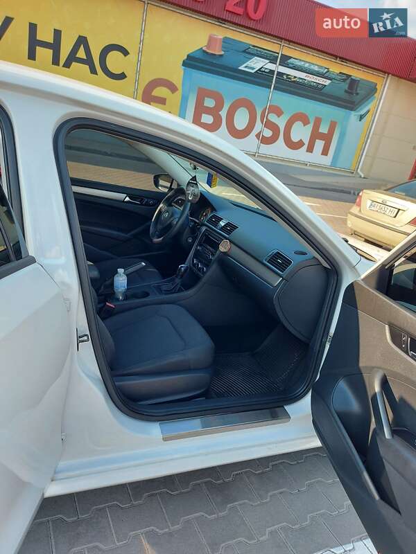 Volkswagen Passat 2011